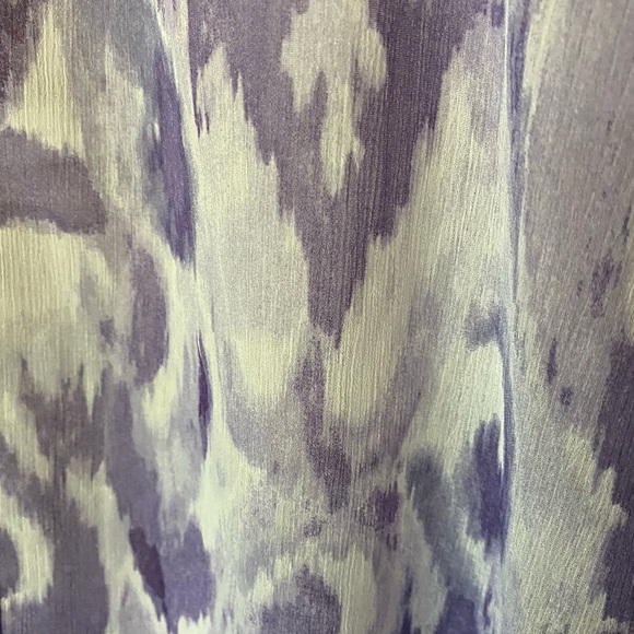 🌂Beautiful purple and white scarf - Picture 3 of 4